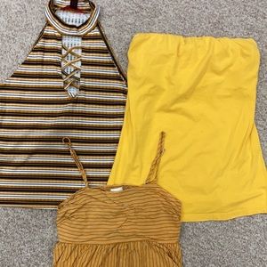 Young Adult/Women’s Tank Top Lot - size large